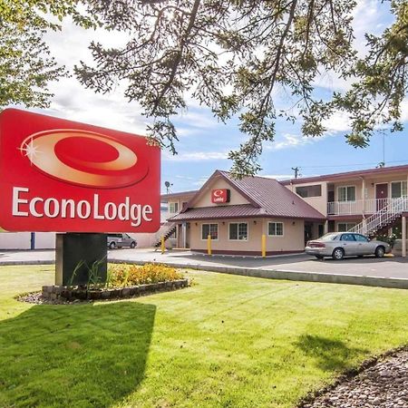 Econo Lodge Юджин Экстерьер фото