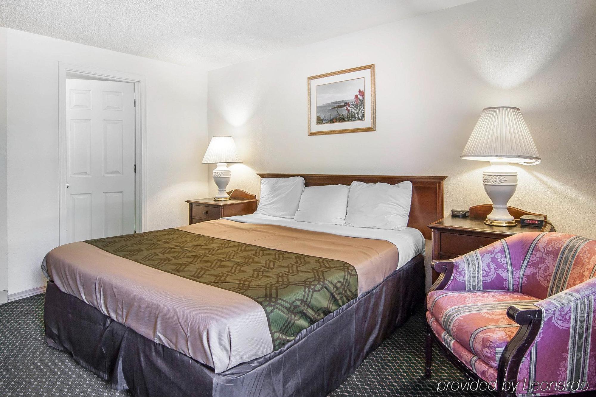 Econo Lodge Юджин Экстерьер фото